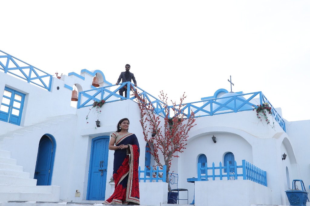 Santorini Palace Romance